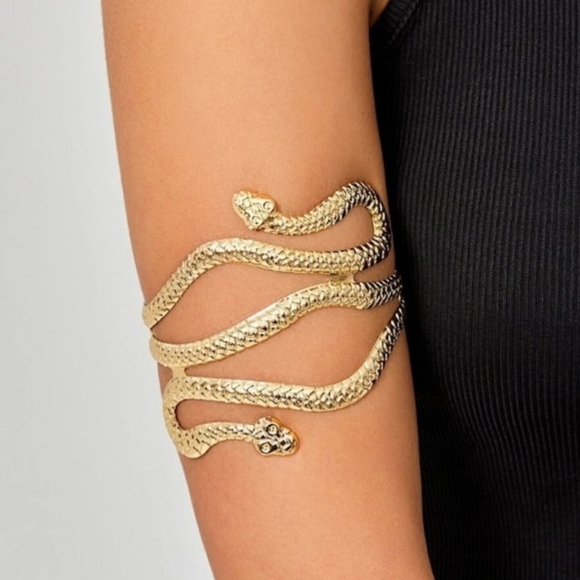 NEW Snake with Black Eyes Design Adjustable Arm Cuff/Bracelet - Picture 6 of 9